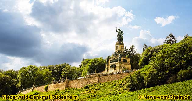 The Germania monument is the landmark of Rüdesheim am Rhein that can be seen from afar.